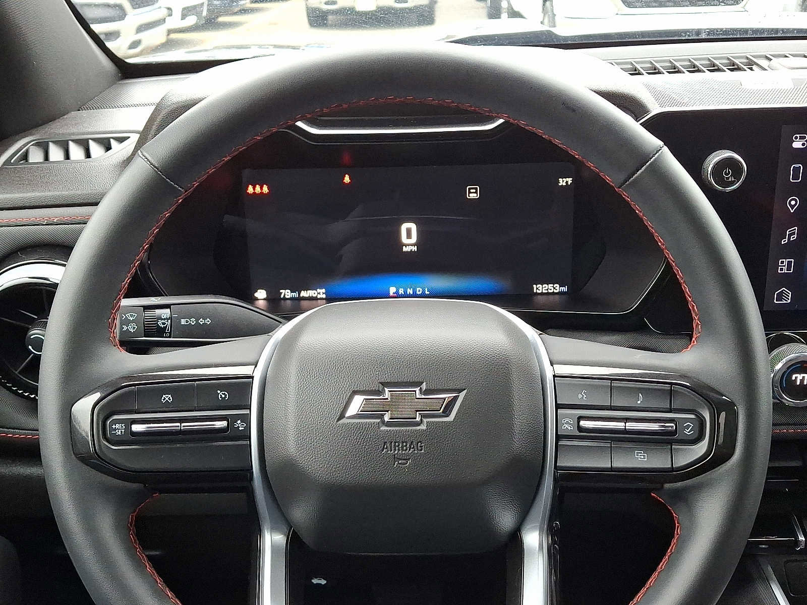 Used 2024 Chevrolet Colorado Z71 w/ Z71 Convenience Package 2 image 20