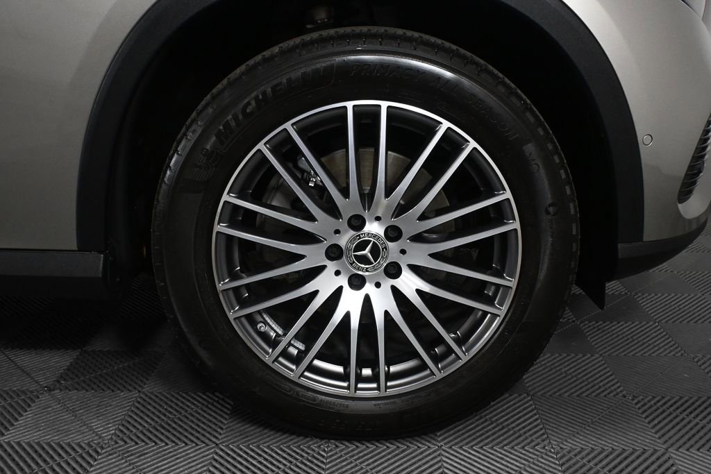 Used 2024 Mercedes-Benz GLC 300 image 36