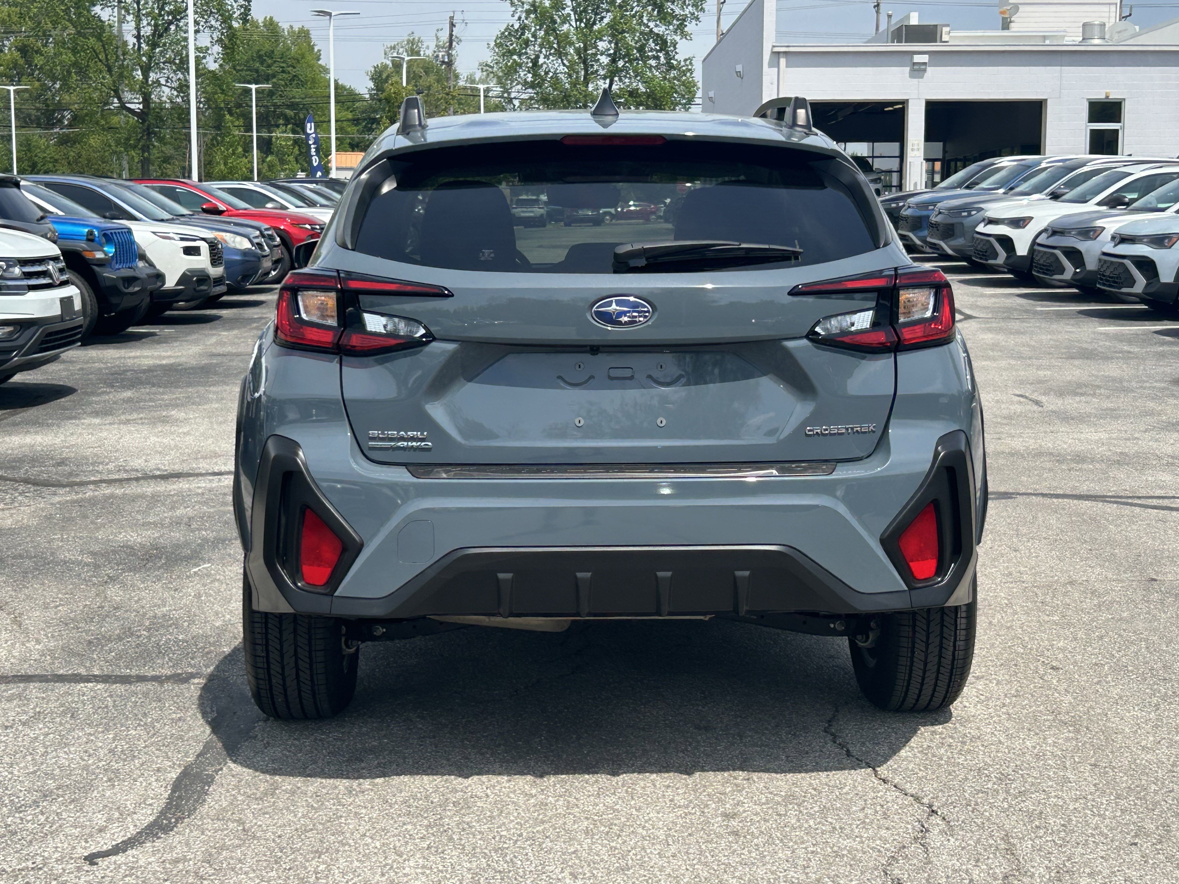 Used 2025 Subaru Crosstrek 2.0i Premium AWD/4WD image 6