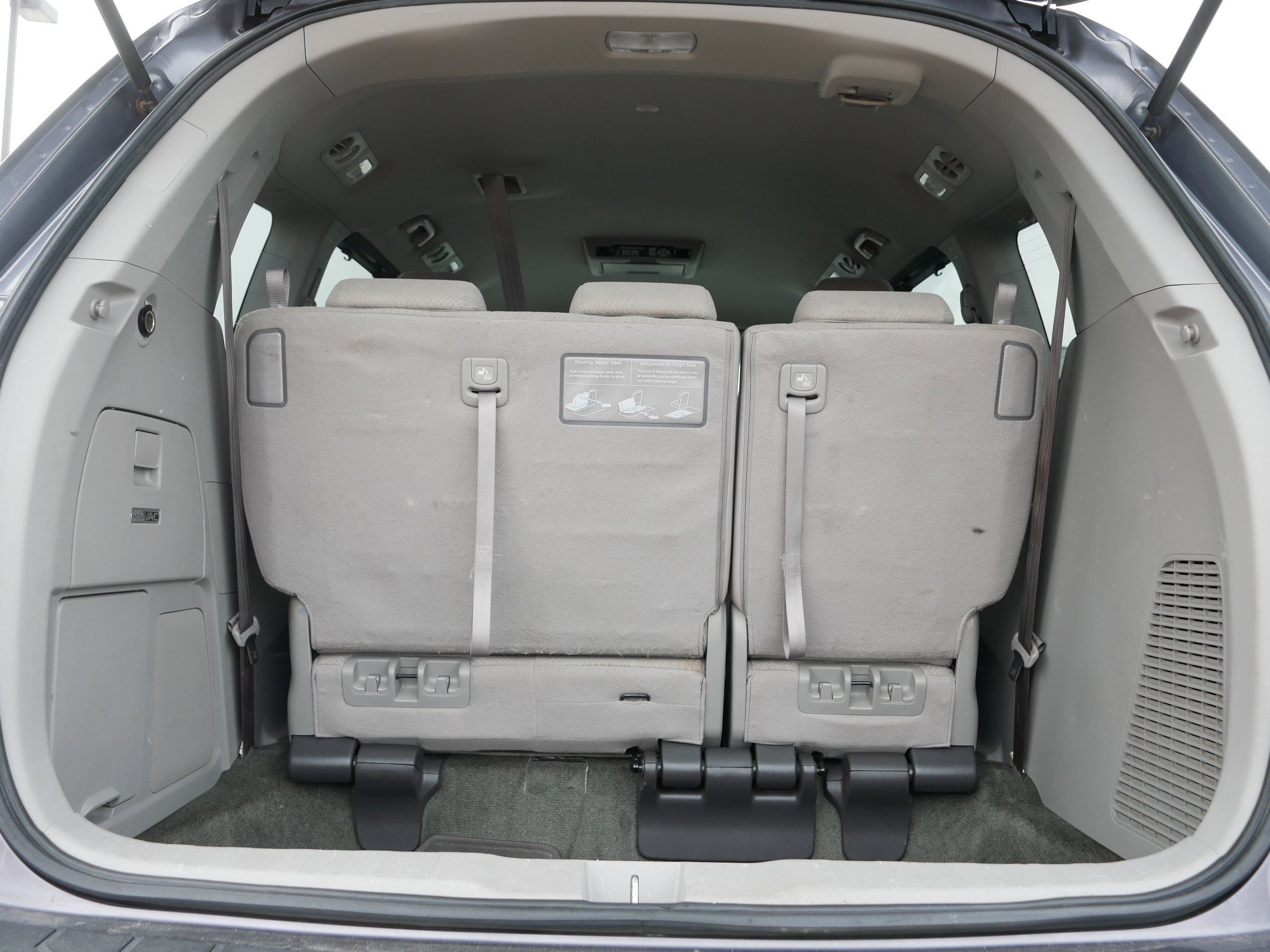 Used 2016 Honda Odyssey SE image 18