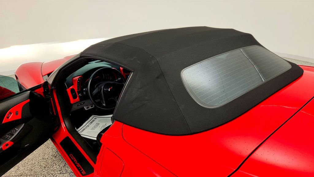 Used 2005 Chevrolet Corvette Convertible w/ Preferred Equipment Group RWD image 10