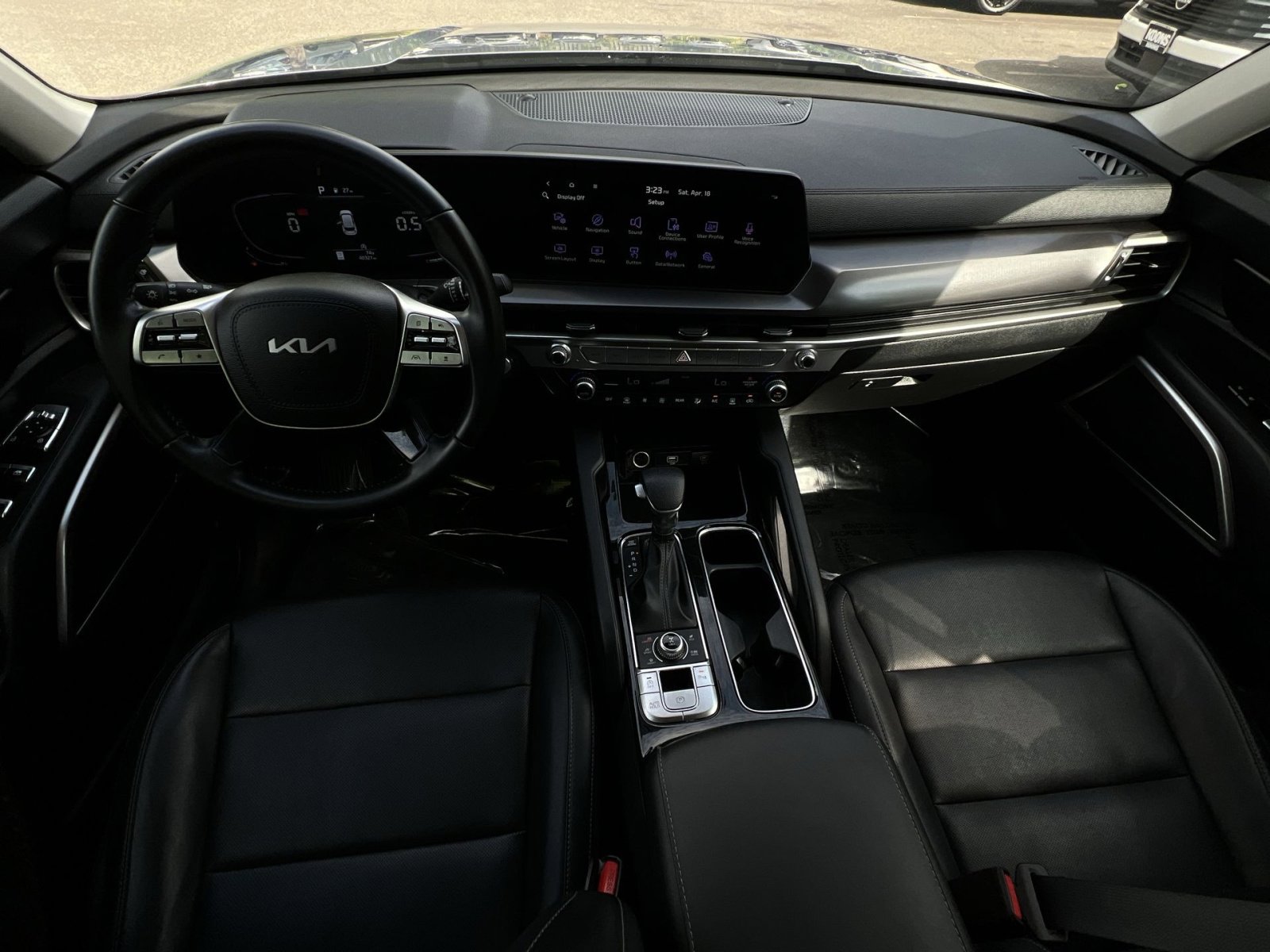 Used 2023 Kia Telluride LX image 42