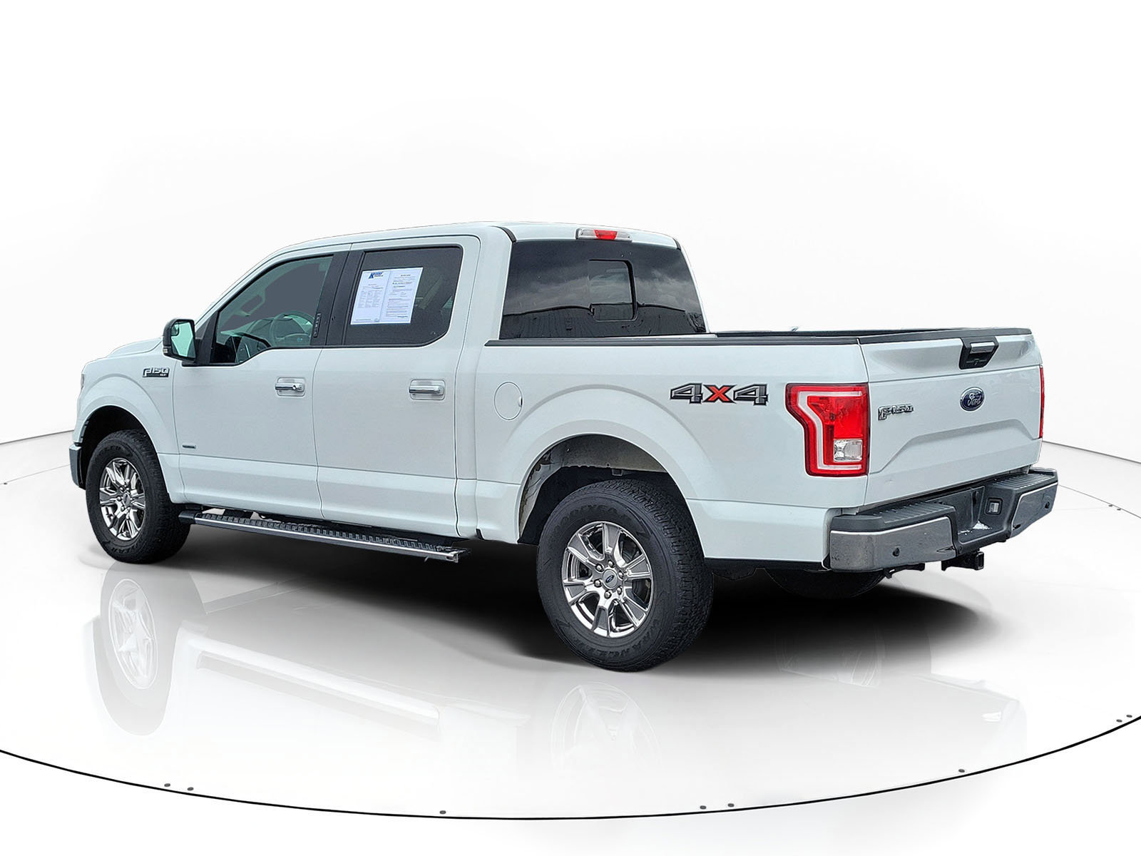 Used 2016 Ford F150 XLT w/ Equipment Group 302A Luxury image 3