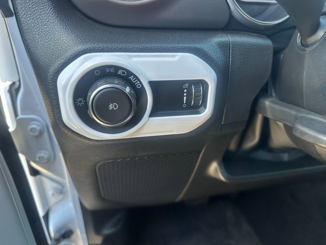 Used 2023 Jeep Wrangler Sport S image 28