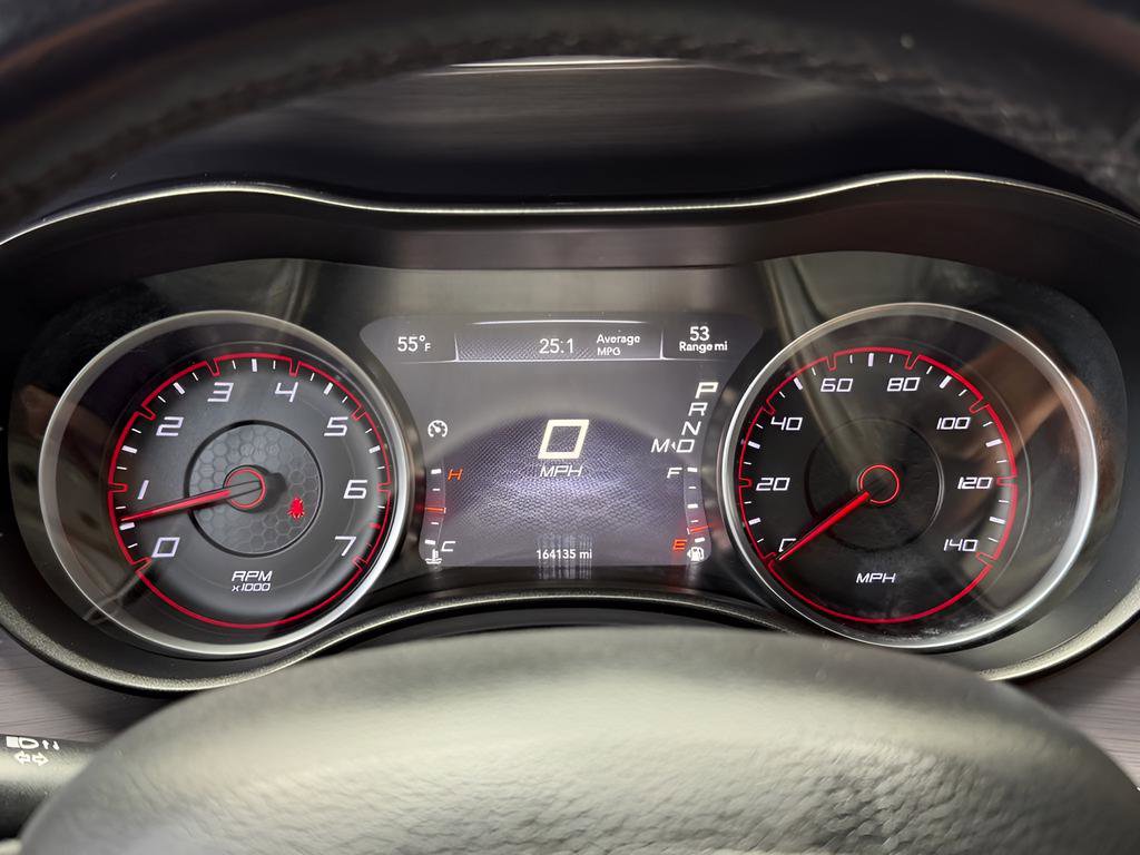 Used 2015 Dodge Charger SE RWD image 39