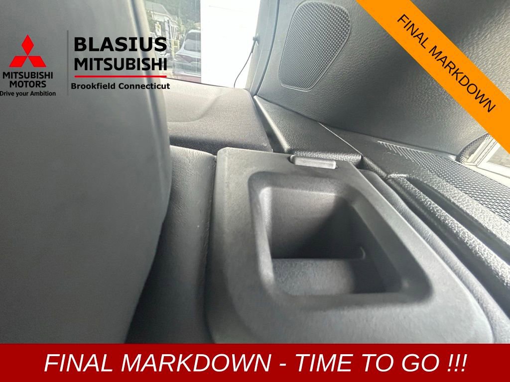 Used 2022 Porsche Macan image 43