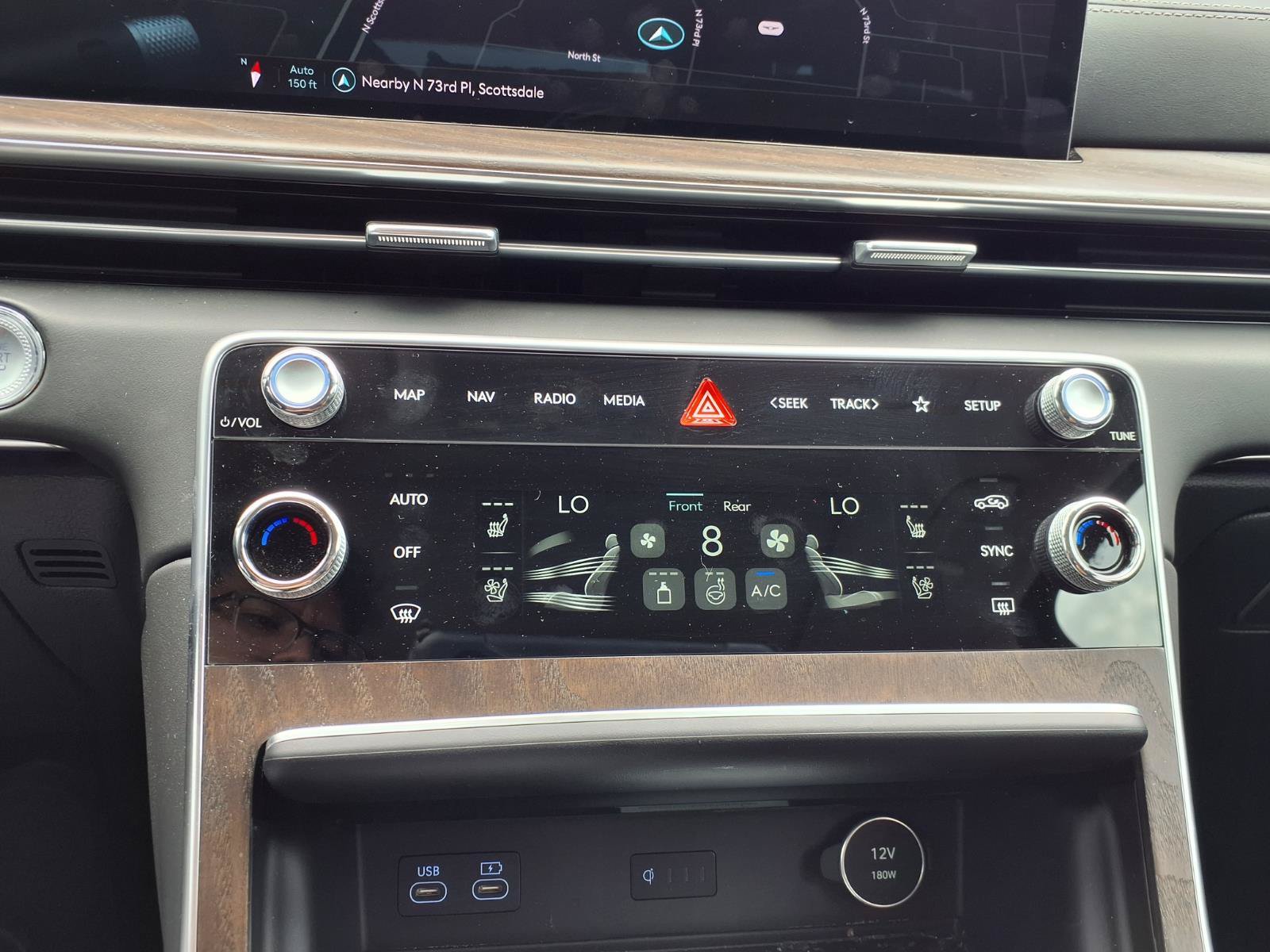 Certified 2026 Genesis GV80 2.5T Advanced AWD/4WD image 25