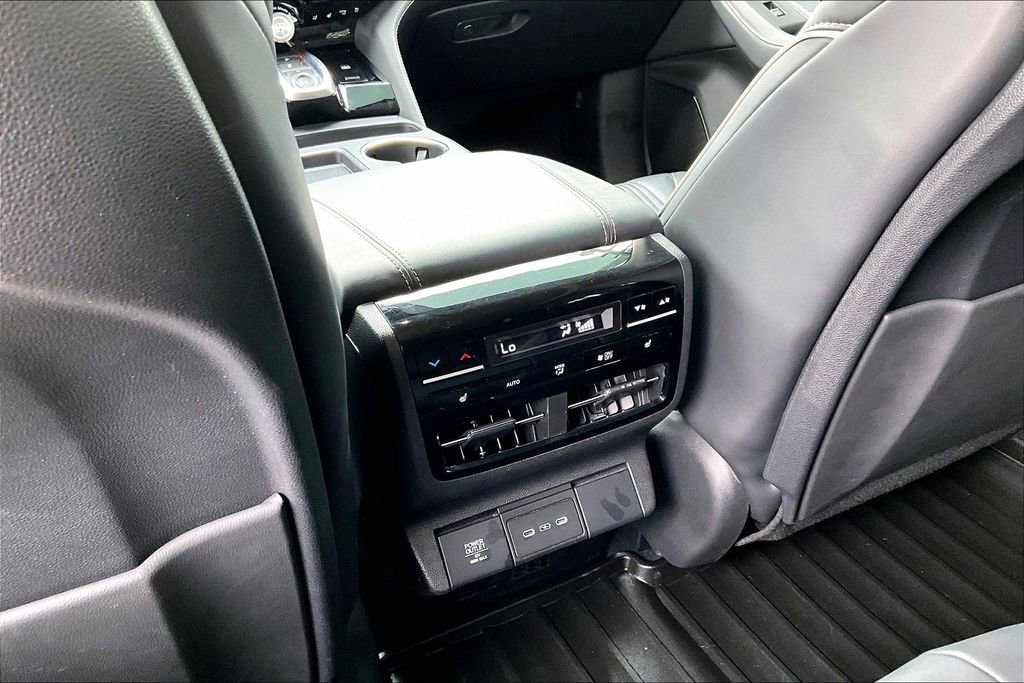 Certified 2025 Acura MDX w/ Advance Package image 30