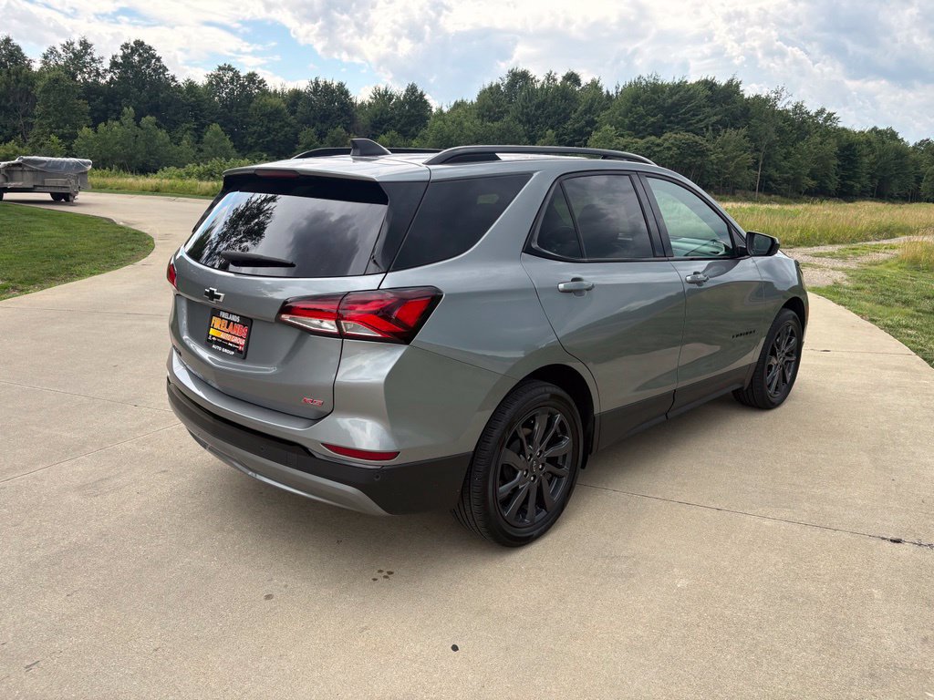 Used 2024 Chevrolet Equinox RS FWD image 9