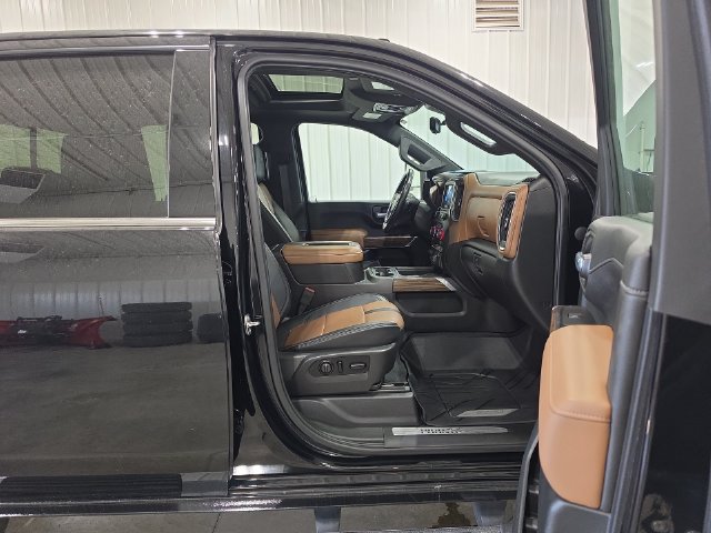 Used 2021 Chevrolet Silverado 3500 High Country w/ Z71 Off-Road Package AWD/4WD image 30