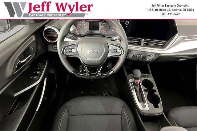 New 2026 Chevrolet Trax RS w/ Driver Confidence Package image 9