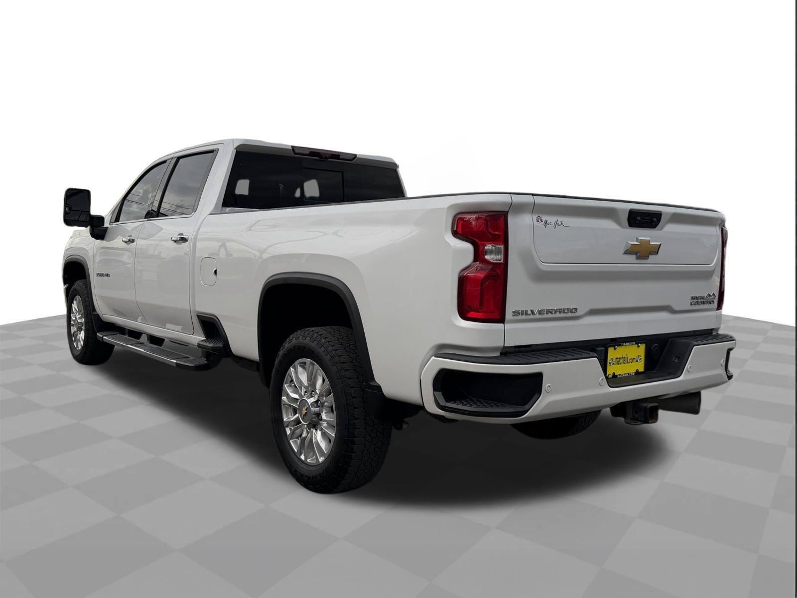 Used 2022 Chevrolet Silverado 3500 High Country w/ Z71 Off-Road Package AWD/4WD image 3