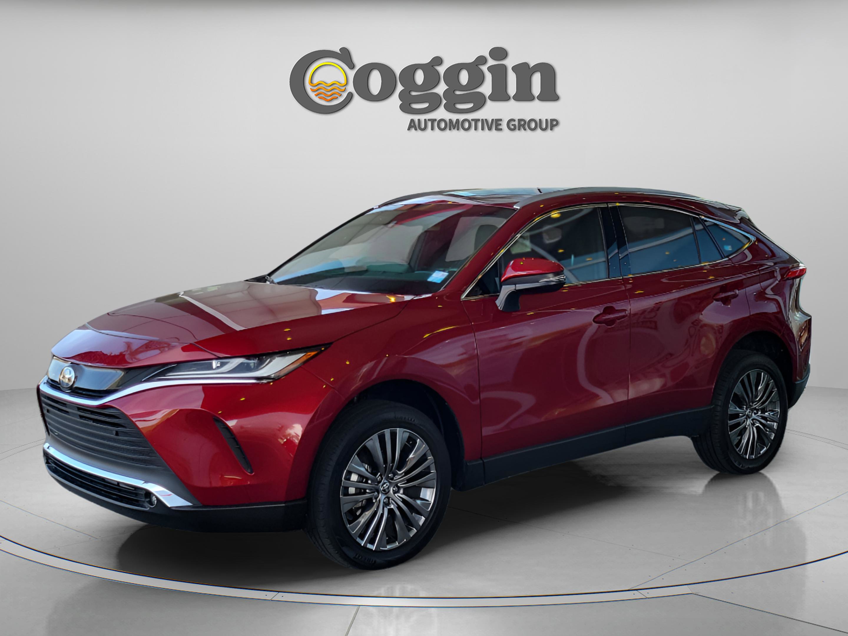 Used 2023 Toyota Venza XLE image 1