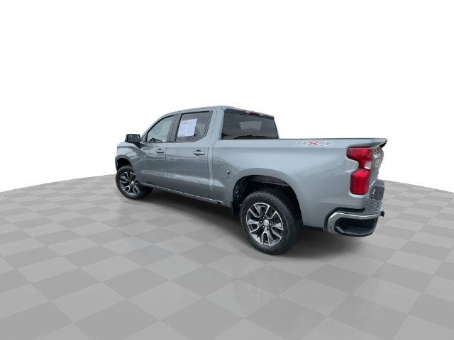 Used 2023 Chevrolet Silverado 1500 LT AWD/4WD image 6