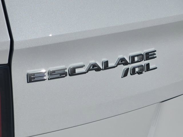 New 2026 Cadillac Escalade IQL Sport 2 w/ LPO, Floor Liner Package AWD/4WD image 8