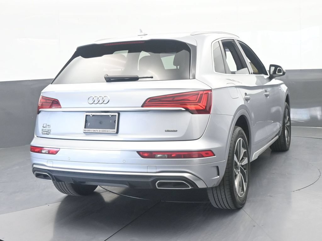 Used 2022 Audi Q5 2.0T Premium Plus w/ Premium Plus Package AWD/4WD image 5