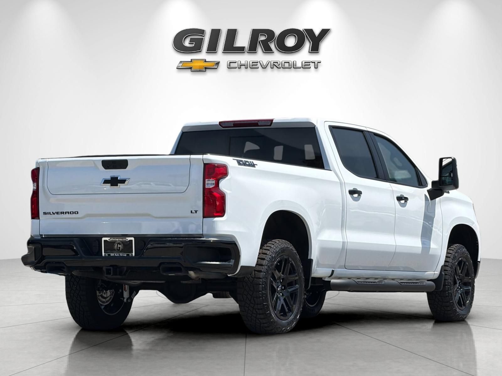 New 2026 Chevrolet Silverado 1500 LT Trail Boss w/ Dark Appearance Package AWD/4WD image 3