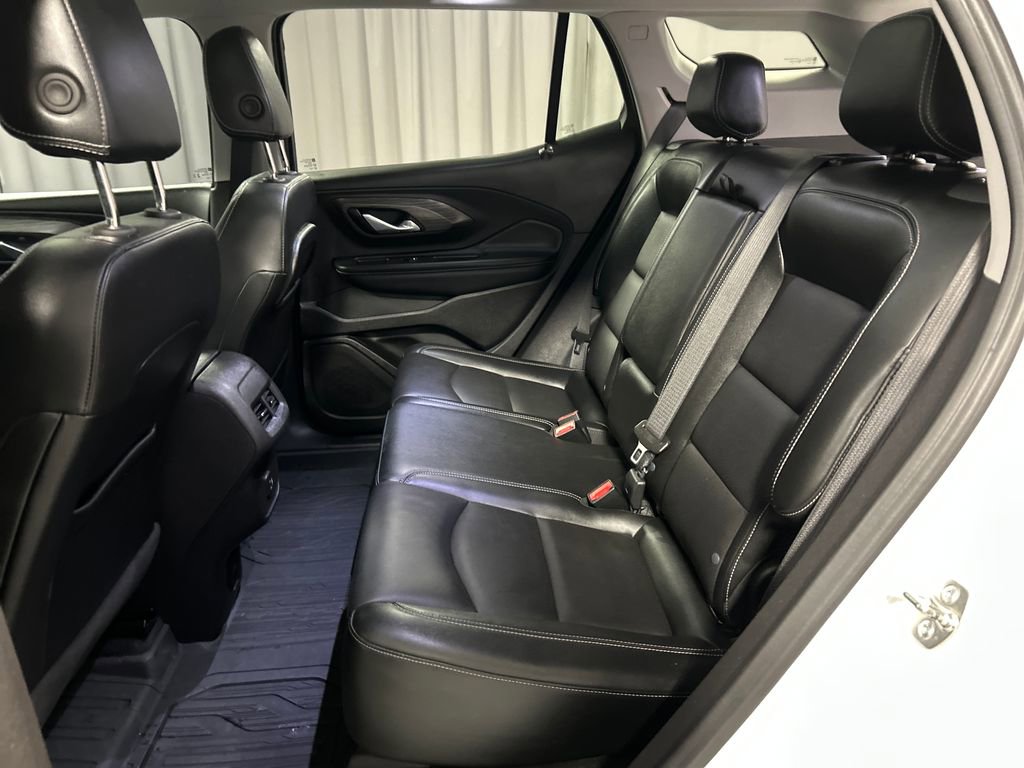 Used 2024 GMC Terrain SLT w/ Elevation Edition image 24