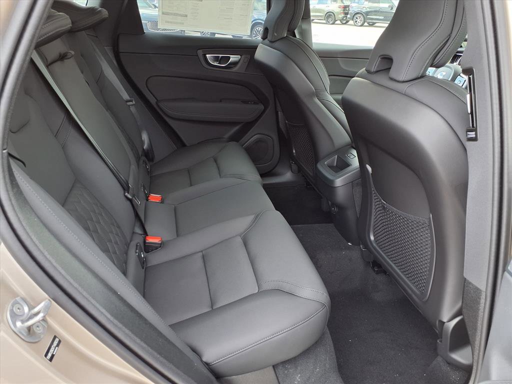 New 2026 Volvo XC60 B5 Plus w/ Protection Package Premier image 10