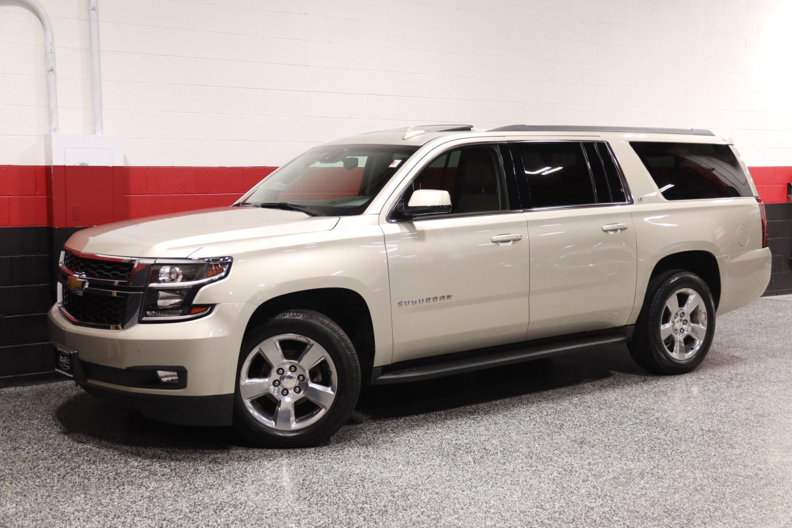 Used 2017 Chevrolet Suburban LT AWD/4WD image 18