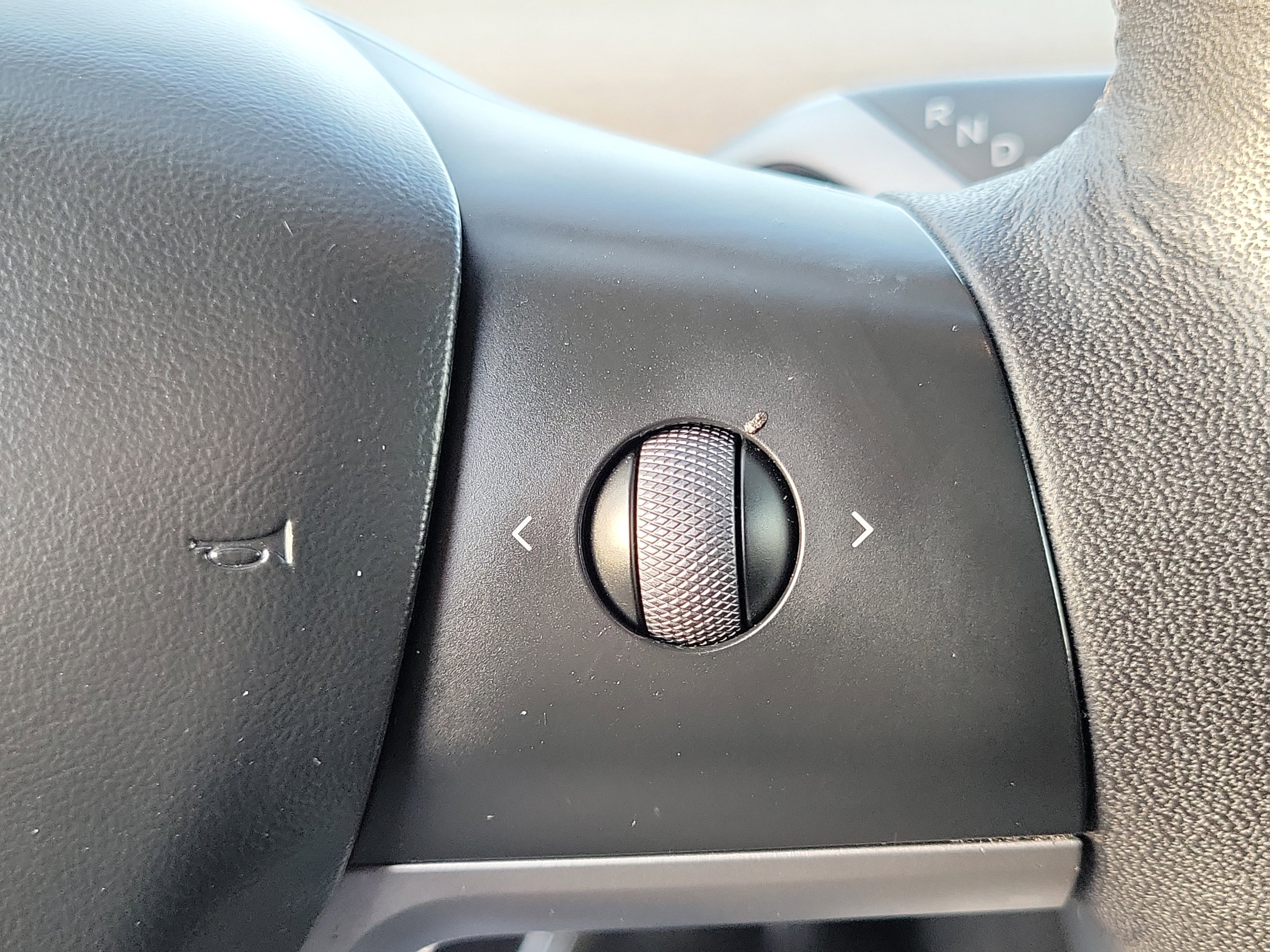 Used 2023 Tesla Model Y Performance AWD/4WD image 9