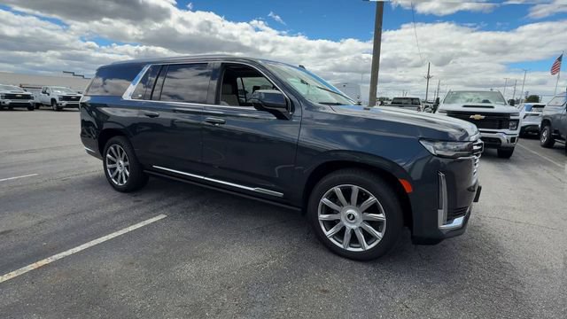Used 2022 Cadillac Escalade ESV Premium Luxury Platinum AWD/4WD image 2