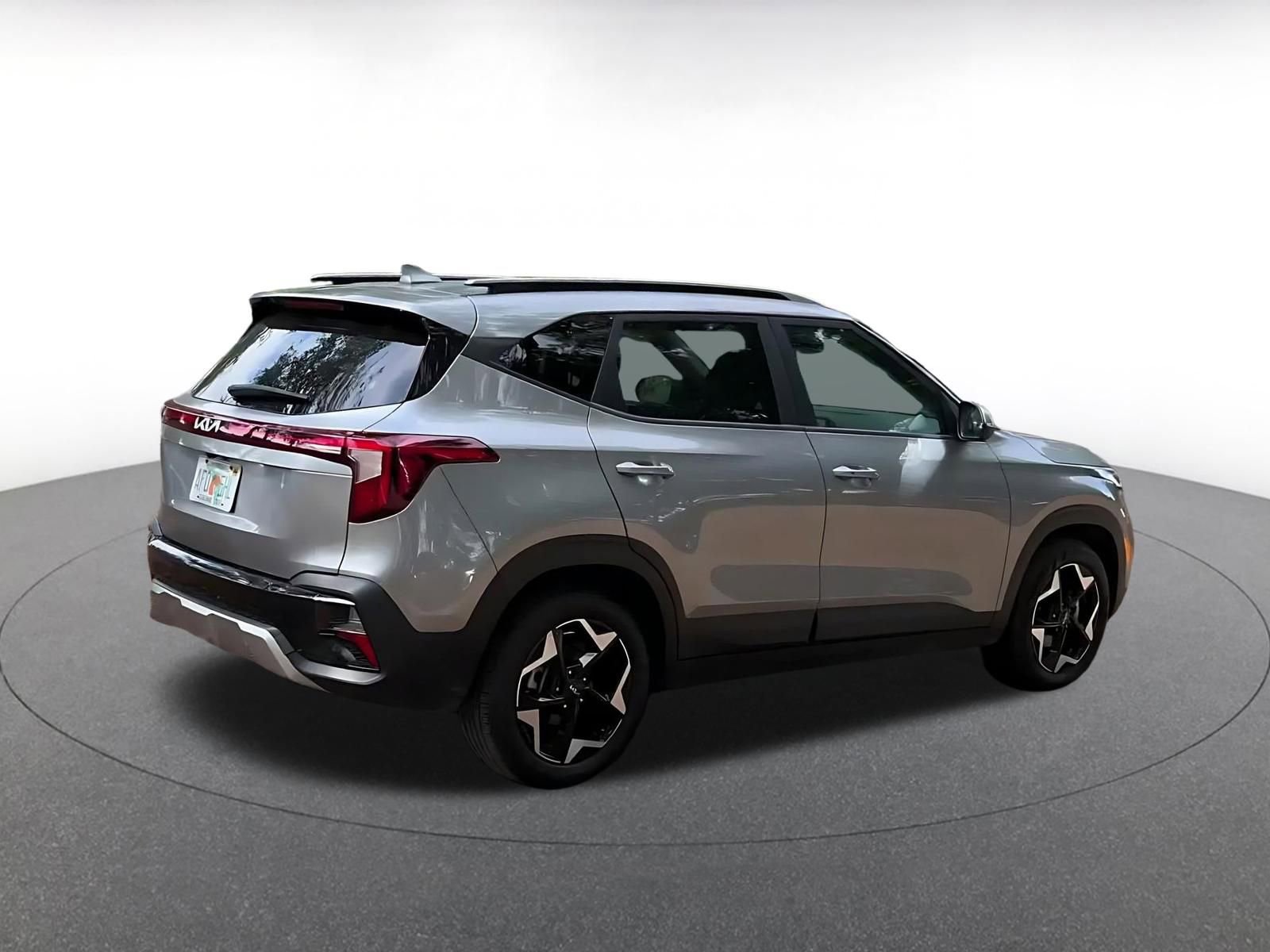 Used 2025 Kia Seltos S image 15