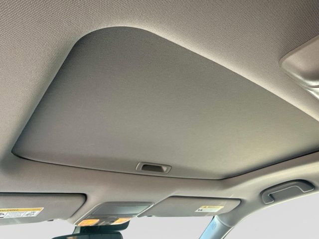 Used 2017 Honda Pilot Touring image 23