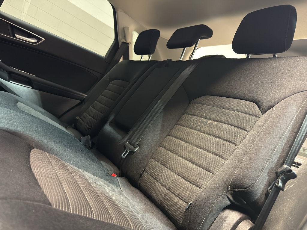 Used 2017 Ford Edge SEL AWD/4WD image 29