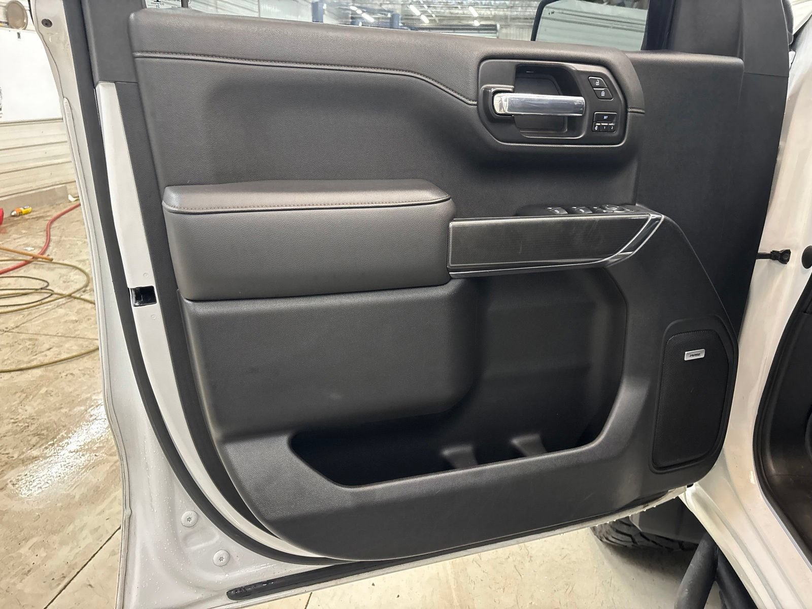 Used 2020 GMC Sierra 1500 AT4 w/ AT4 Premium Package AWD/4WD image 9