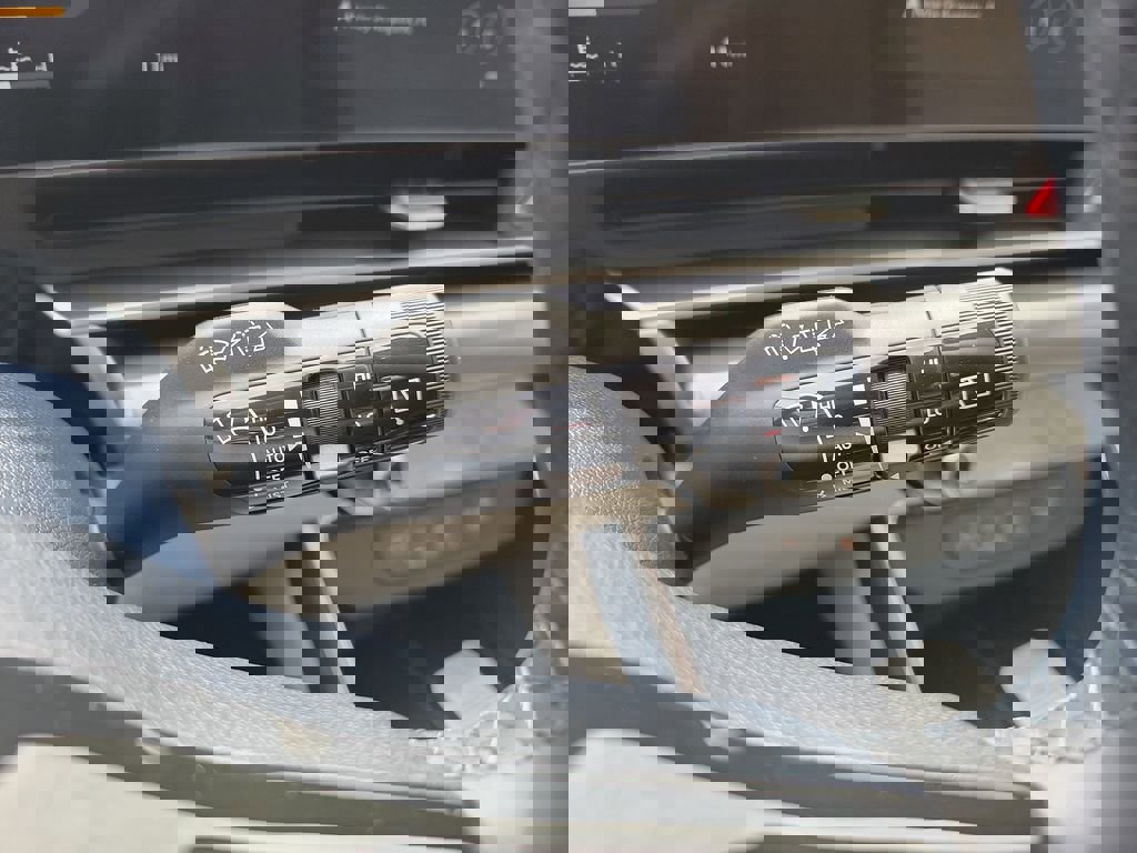 New 2026 Kia Carnival SX FWD image 31