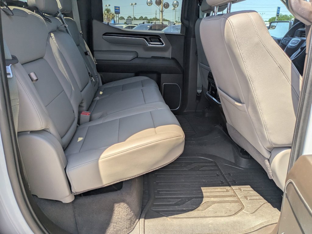 Used 2023 GMC Sierra 1500 SLT w/ SLT Premium Package AWD/4WD image 28