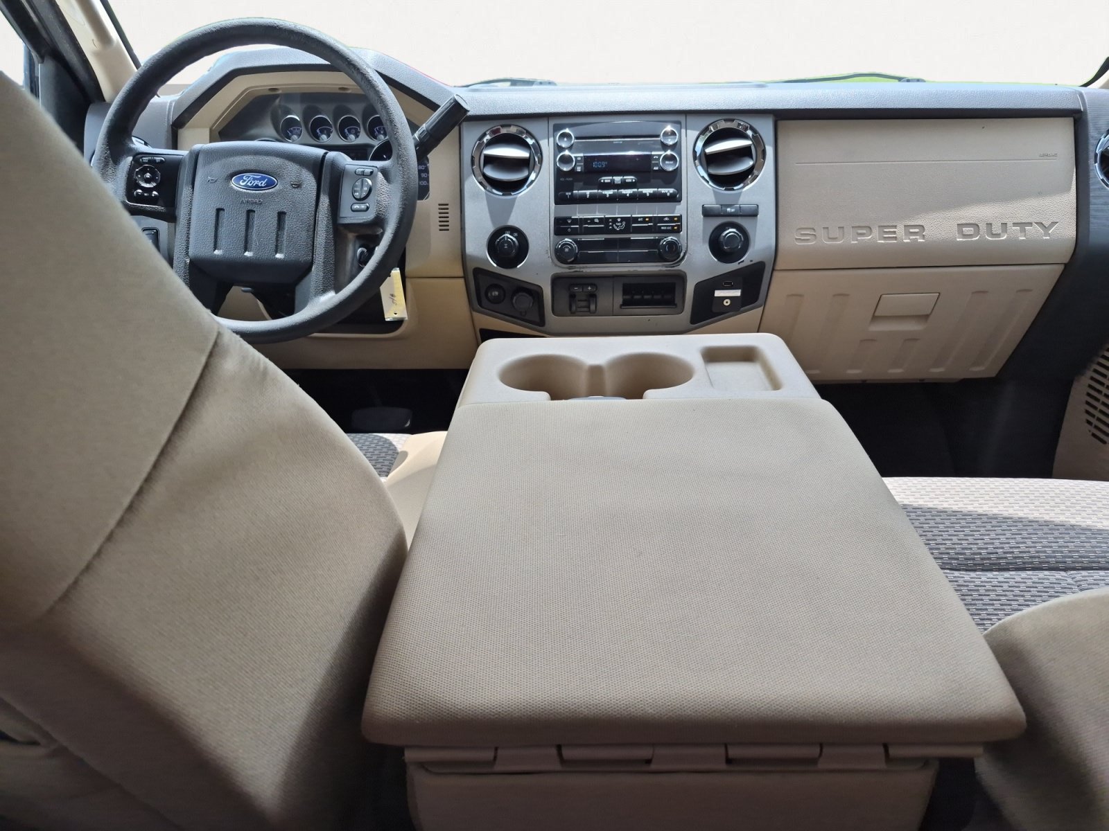 Used 2015 Ford F250 XLT w/ XLT Premium Package AWD/4WD image 3
