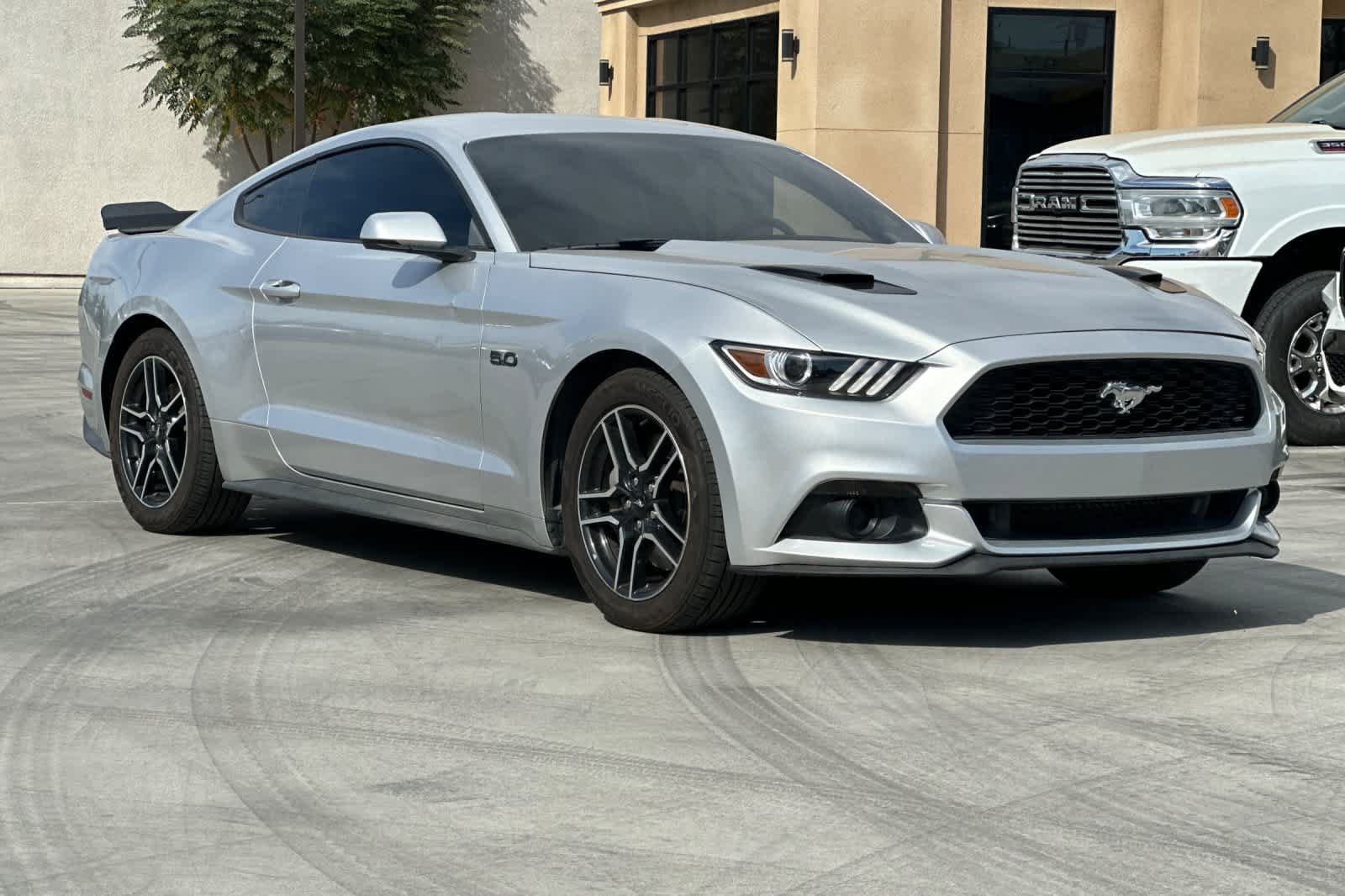 Used 2015 Ford Mustang GT Premium RWD image 10