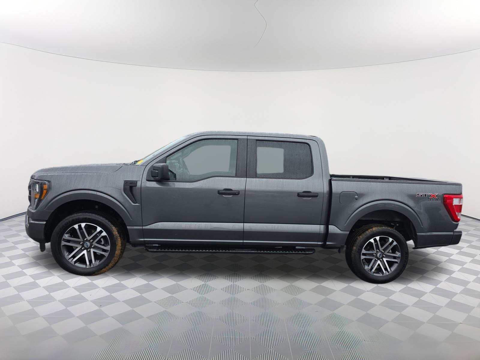 Used 2023 Ford F150 XL w/ STX Appearance Package image 7