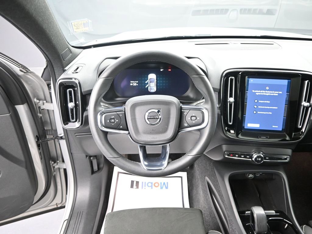 Used 2023 Volvo C40 P8 Recharge Ultimate image 12