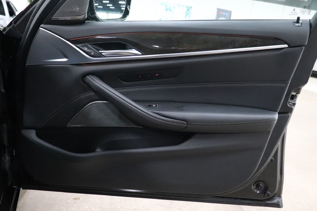 Used 2017 BMW 540i xDrive XI w/ Premium Package image 25