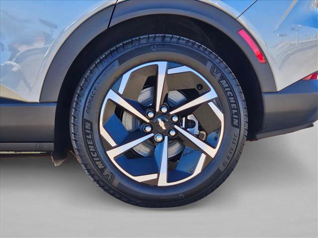 New 2026 Chevrolet Equinox EV LT image 10