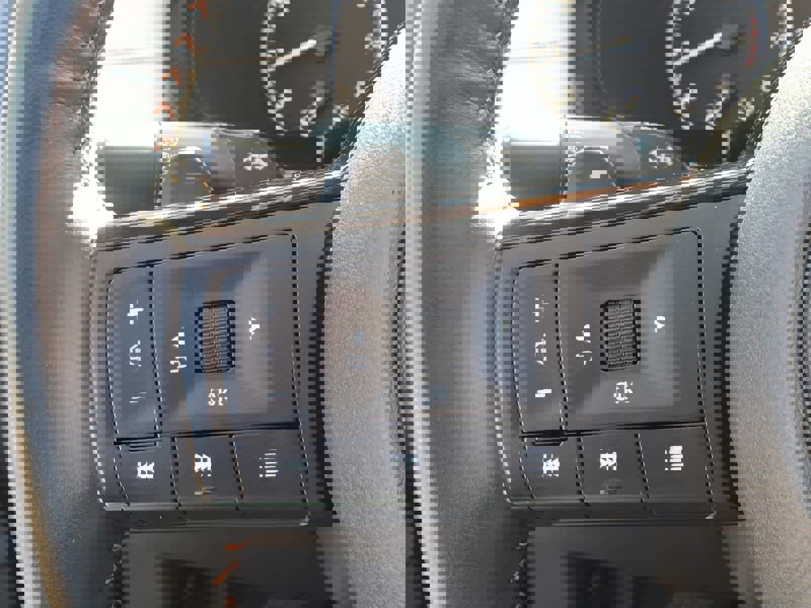 Certified 2024 Nissan Pathfinder SL w/ SL Premium Package image 11