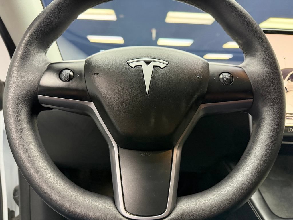 Used 2023 Tesla Model Y Long Range AWD/4WD image 22