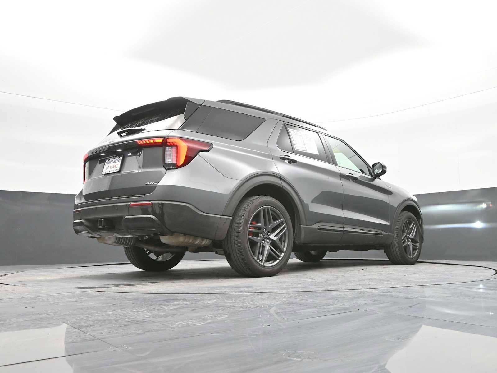 Used 2025 Ford Explorer ST-Line w/ ST-Line Street Pack image 43