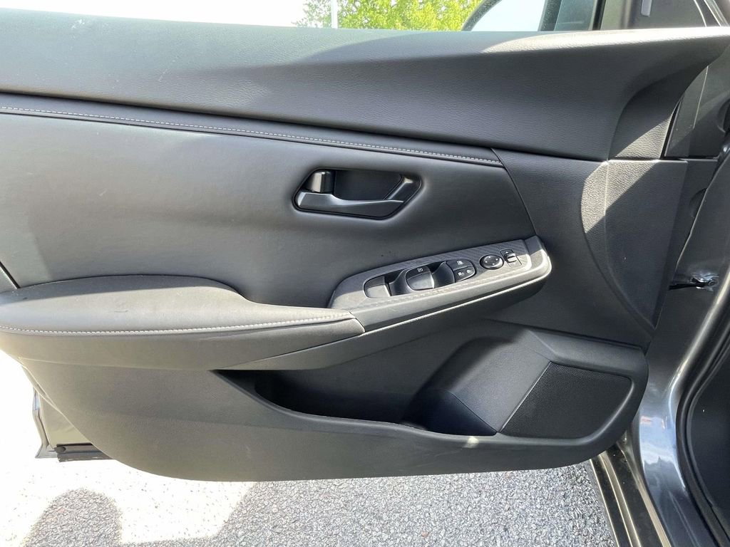 Used 2025 Nissan Sentra S image 15