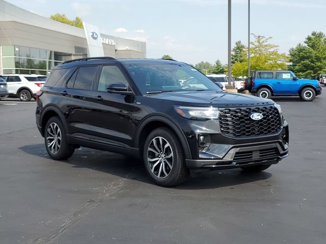 New 2027 Ford Explorer ST-Line AWD/4WD image 2