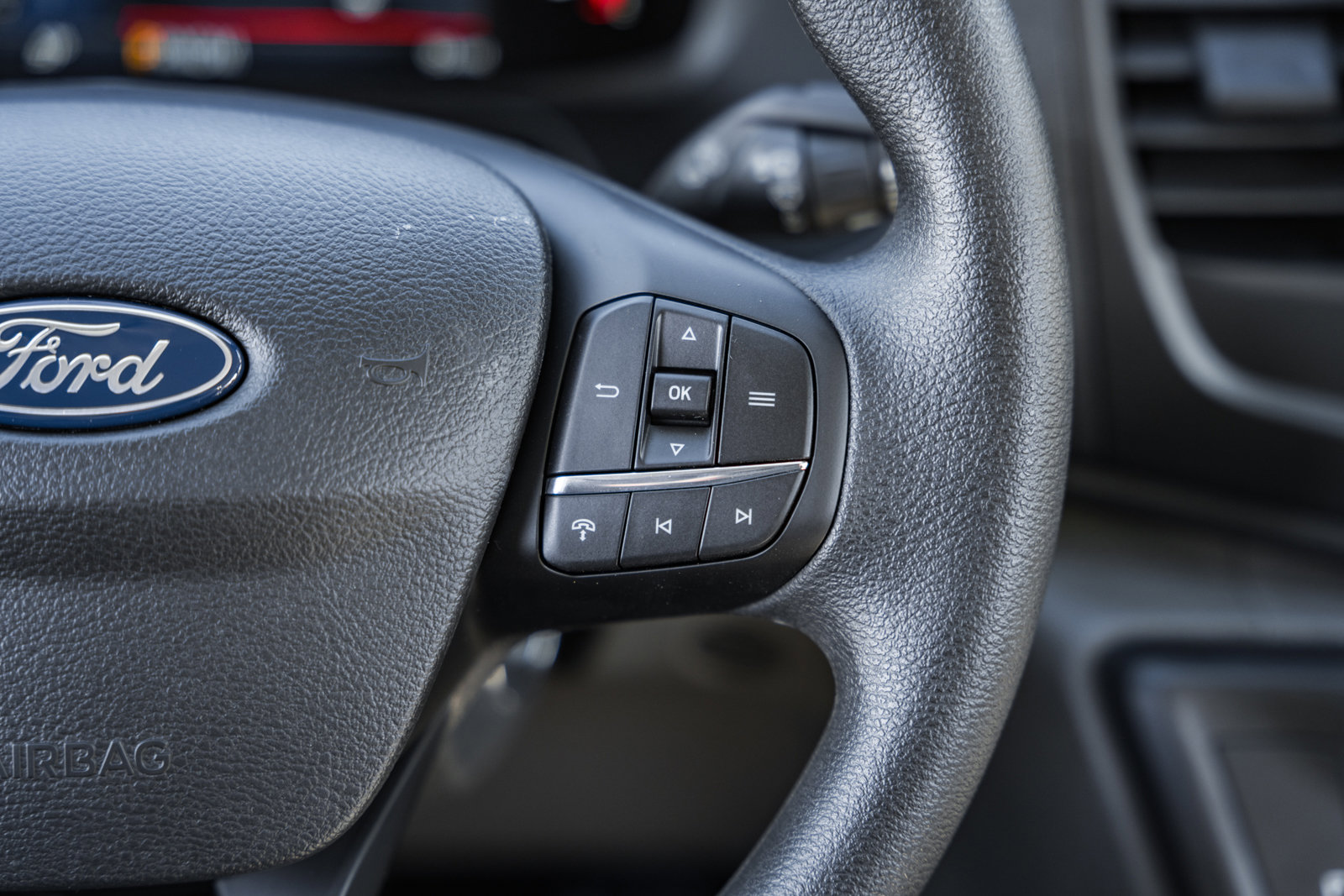 New 2026 Ford Transit 250 148 Medium Roof w/ Load Area Protection Package image 24