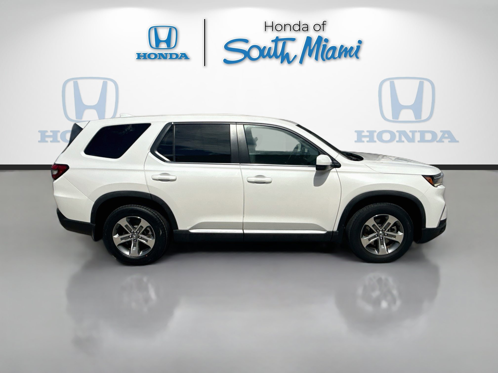 Used 2023 Honda Pilot EX-L image 8