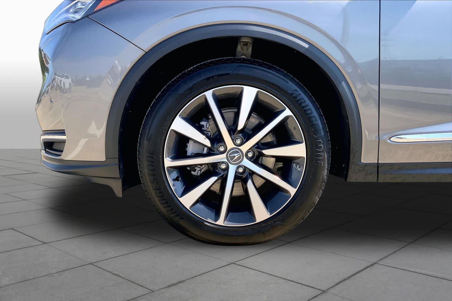 Used 2026 Acura MDX w/ Technology Package FWD image 11