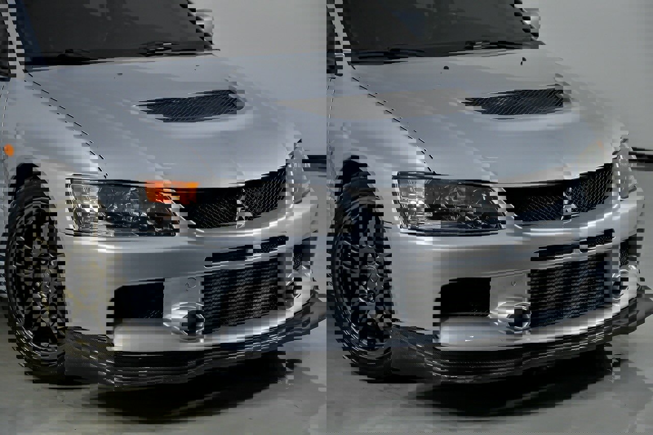 Used 2006 Mitsubishi Lancer Evolution IX image 3