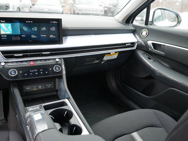 New 2026 Hyundai Sonata SEL AWD/4WD image 8