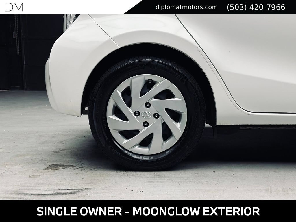 Used 2015 Toyota Prius C Two FWD image 38