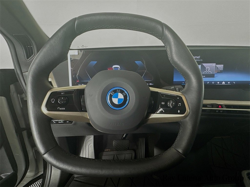 Used 2025 BMW iX xDrive50 w/ Premium Package image 11